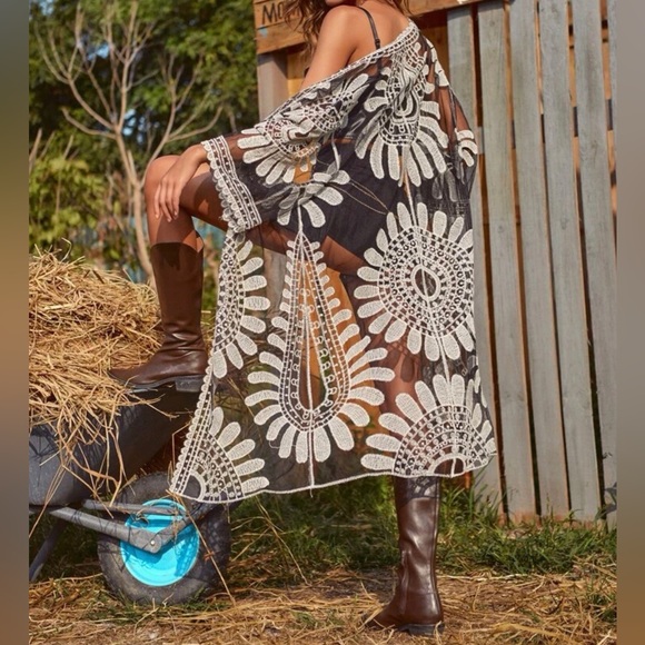 BLOWOUT SALE! 2 LEFT ! Embroidered Mesh Long Kimono - Picture 2 of 8